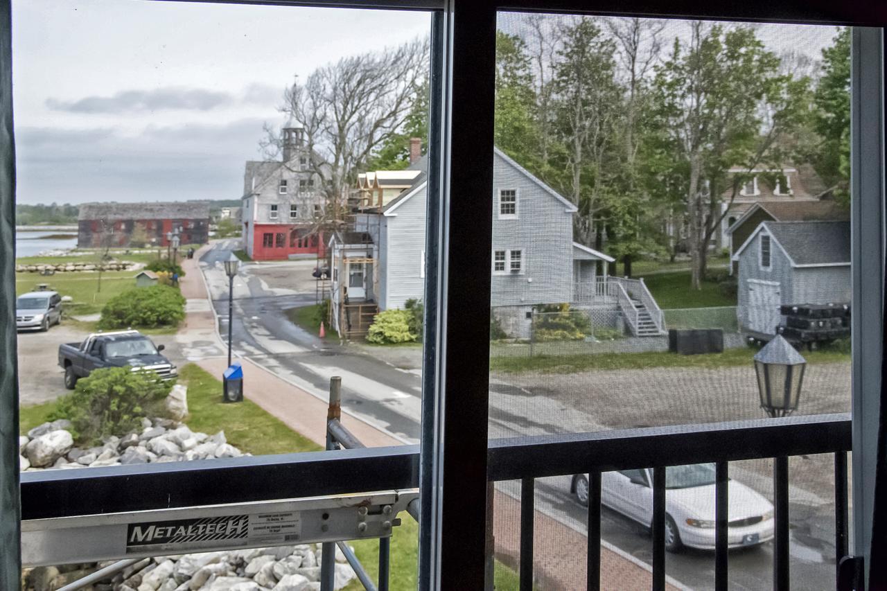 Inner Harbor Inn Shelburne Exterior photo